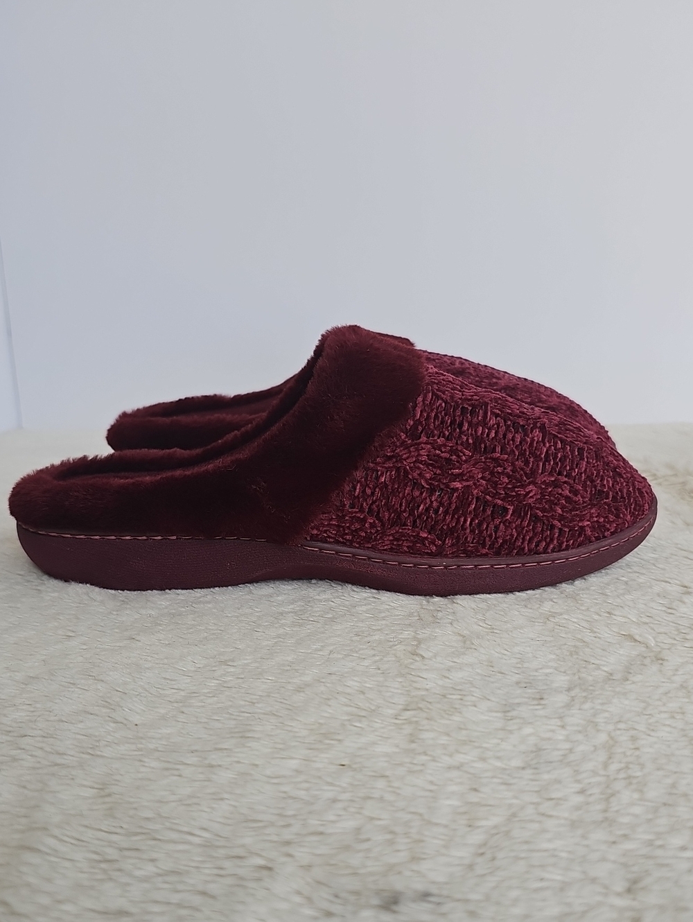Ellen Tracy Cable Knit Fur-Trimmed Slipper Mules - Burgundy / Maroon